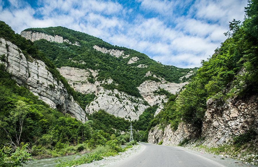 Hitchhiking from Nagorno Karabakh to Yerevan